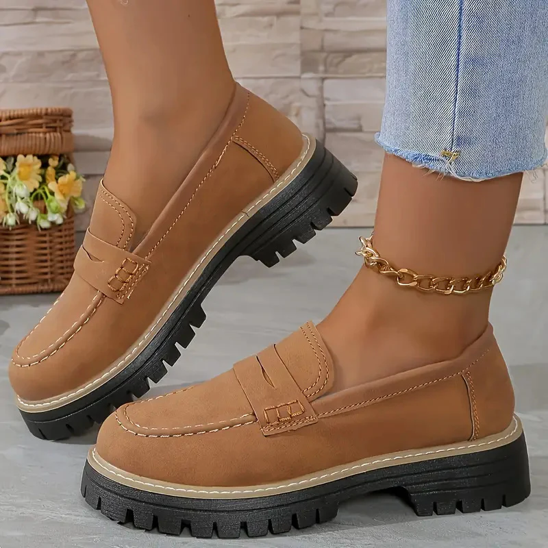 Women's Plus Size Casual Retro Suede Loafers with Chunky Heel Platform