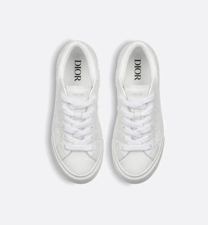 B33 Spin Sneaker