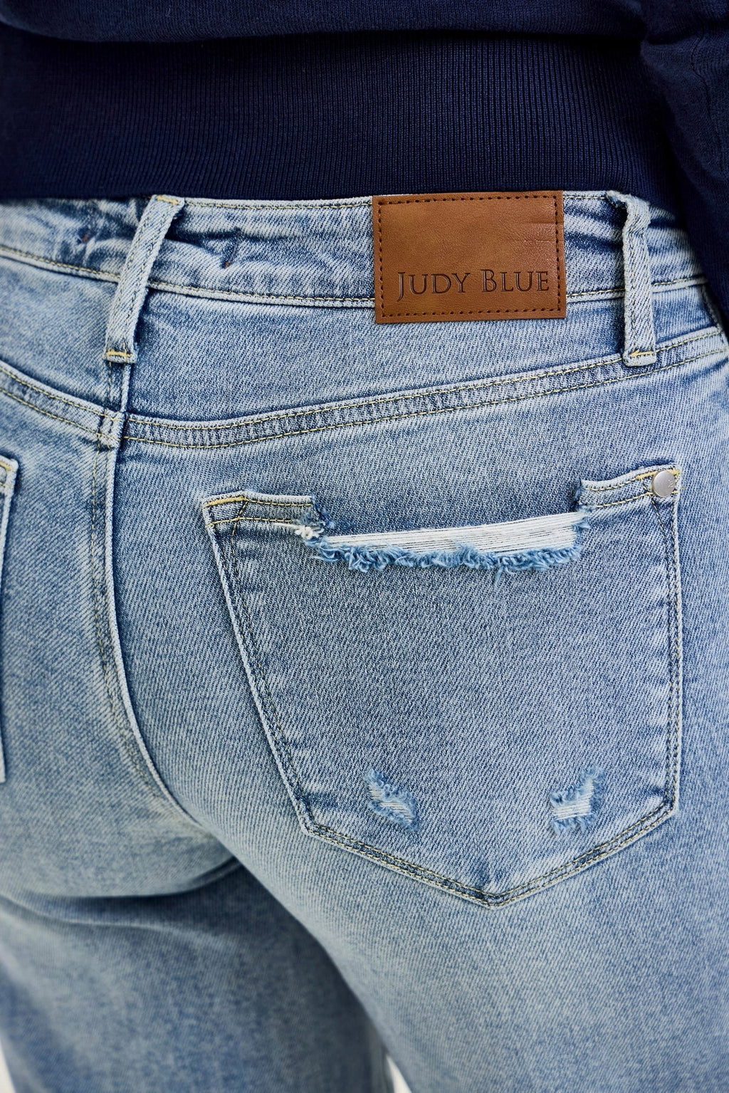 Brenda Retro 90's Destructed Straight Fit