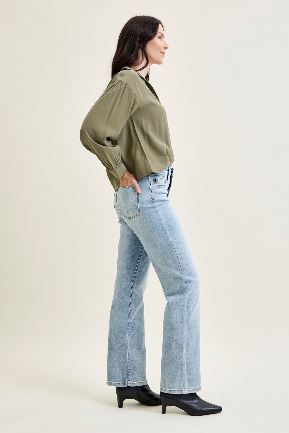 Kimberly Light Wash Straight Leg Jeans