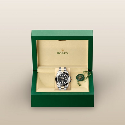 Rolex Sea-Dweller Oyster, 43 mm, Oystersteel and yellow gold