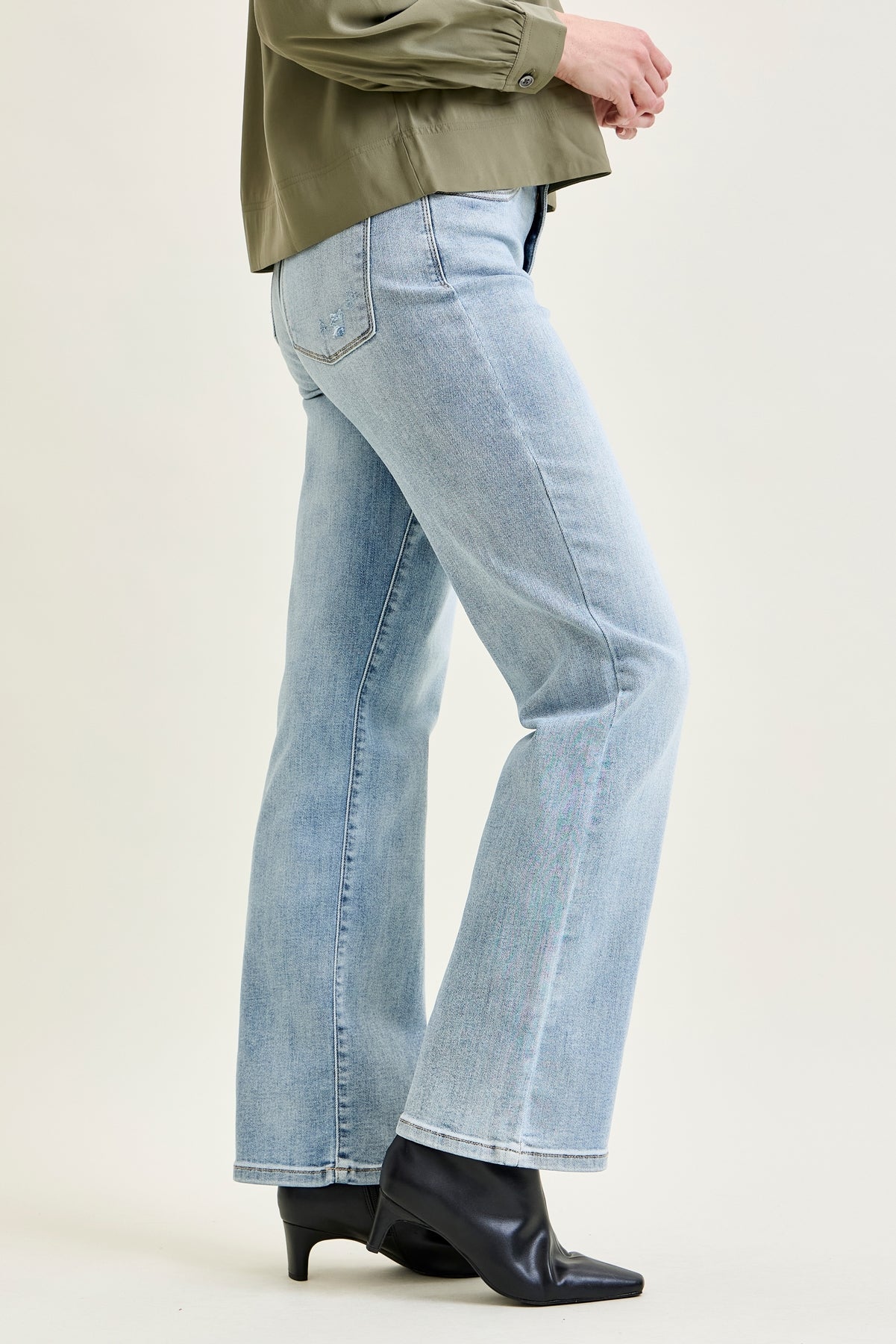 Kimberly Light Wash Straight Leg Jeans
