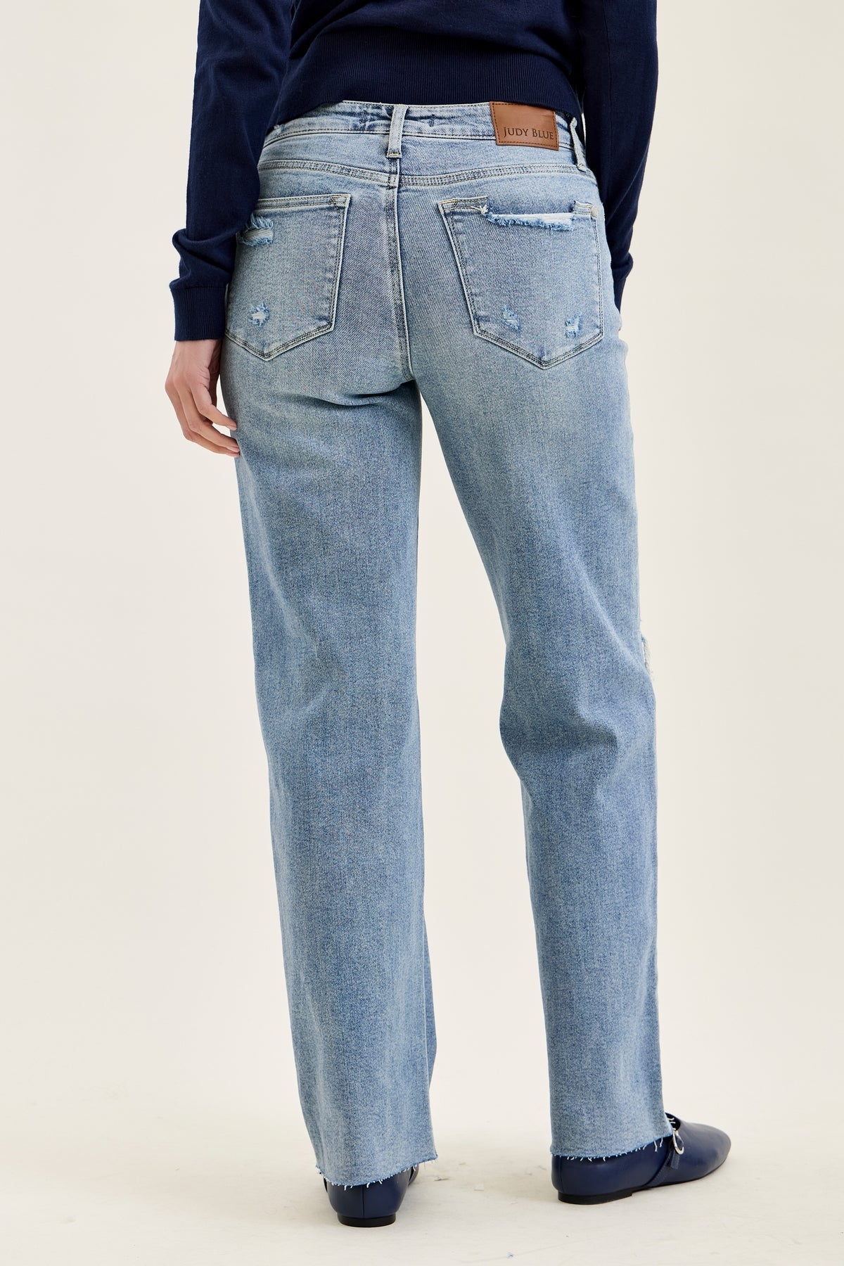 Brenda Retro 90's Destructed Straight Fit